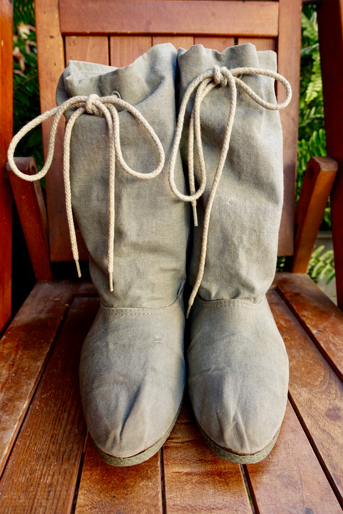 1980's Gray Suede Drawstring Boots